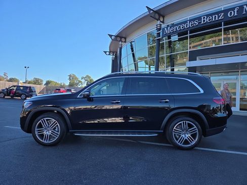Certified 2026 Mercedes-Benz GLS 450 4MATIC image 2