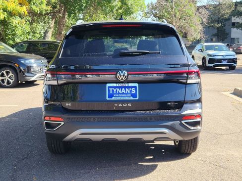 New 2025 Volkswagen Taos SE image 4