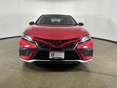 Used 2022 Toyota Camry XSE image 9
