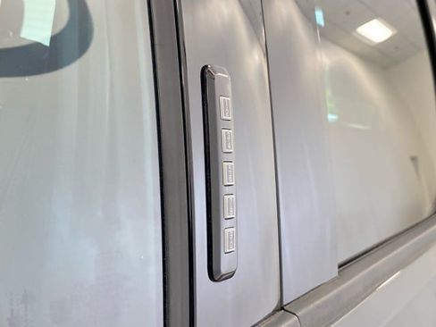 Used 2023 Ford F150 Lariat w/ Equipment Group 502A High AWD/4WD image 21