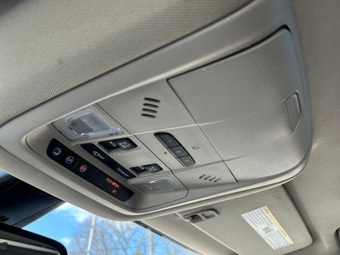 Used 2018 GMC Acadia Denali w/ Technology Package image 34