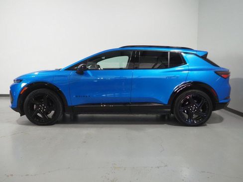 Used 2024 Chevrolet Equinox EV FWD RS w/2RS image 8