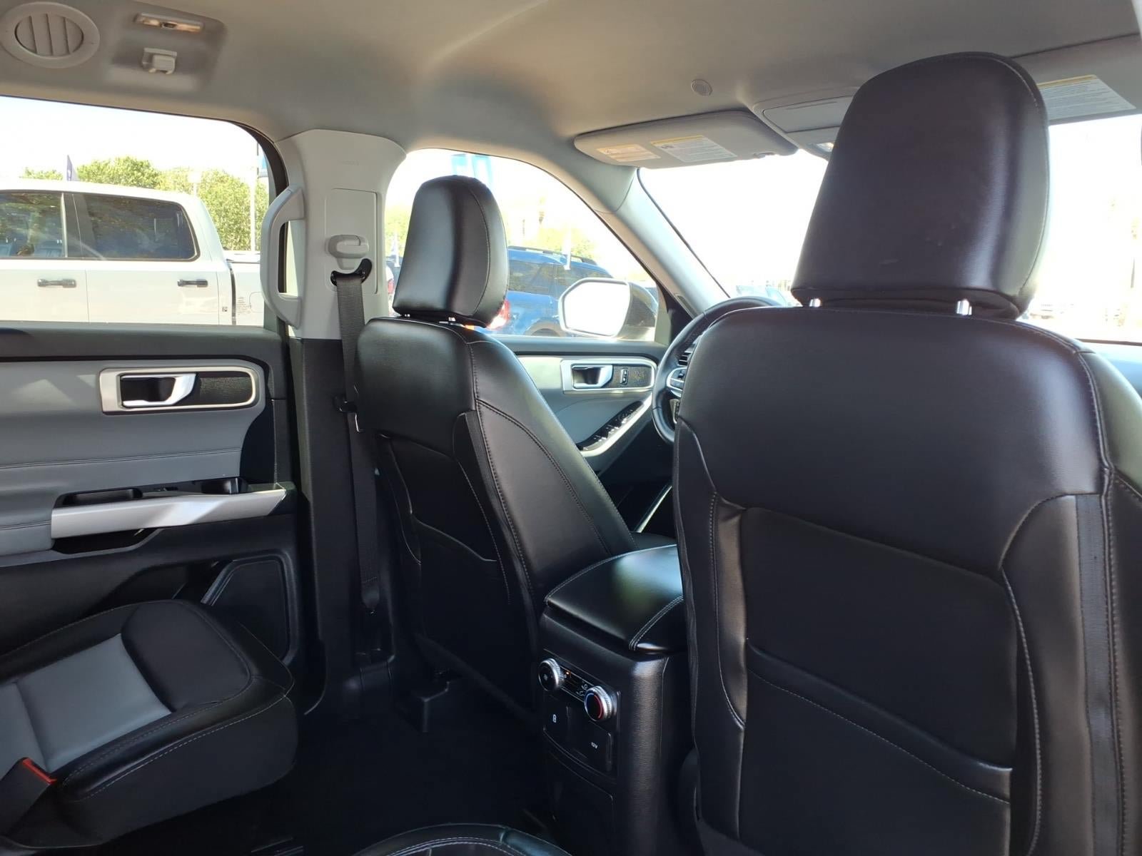 Certified 2024 Ford Explorer XLT w/ Equipment Group 202A RWD image 13