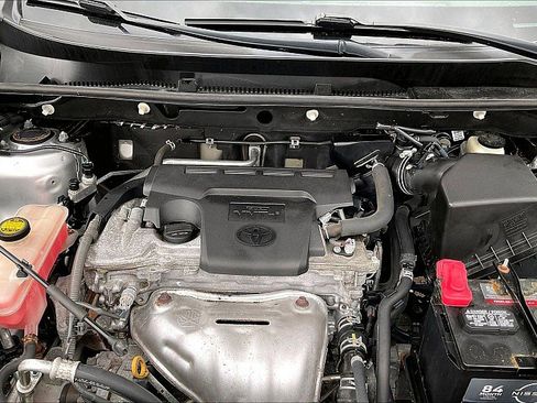 Used 2015 Toyota RAV4 Limited w/ Technology Package AWD/4WD image 30
