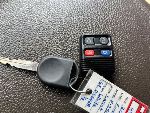 Used 2016 Ford F250 Lariat image 36