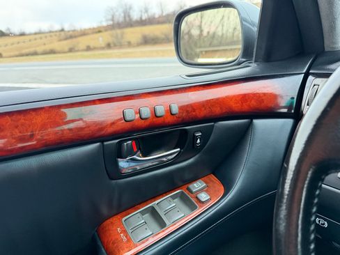 Used 2005 Lexus LS 430 image 14