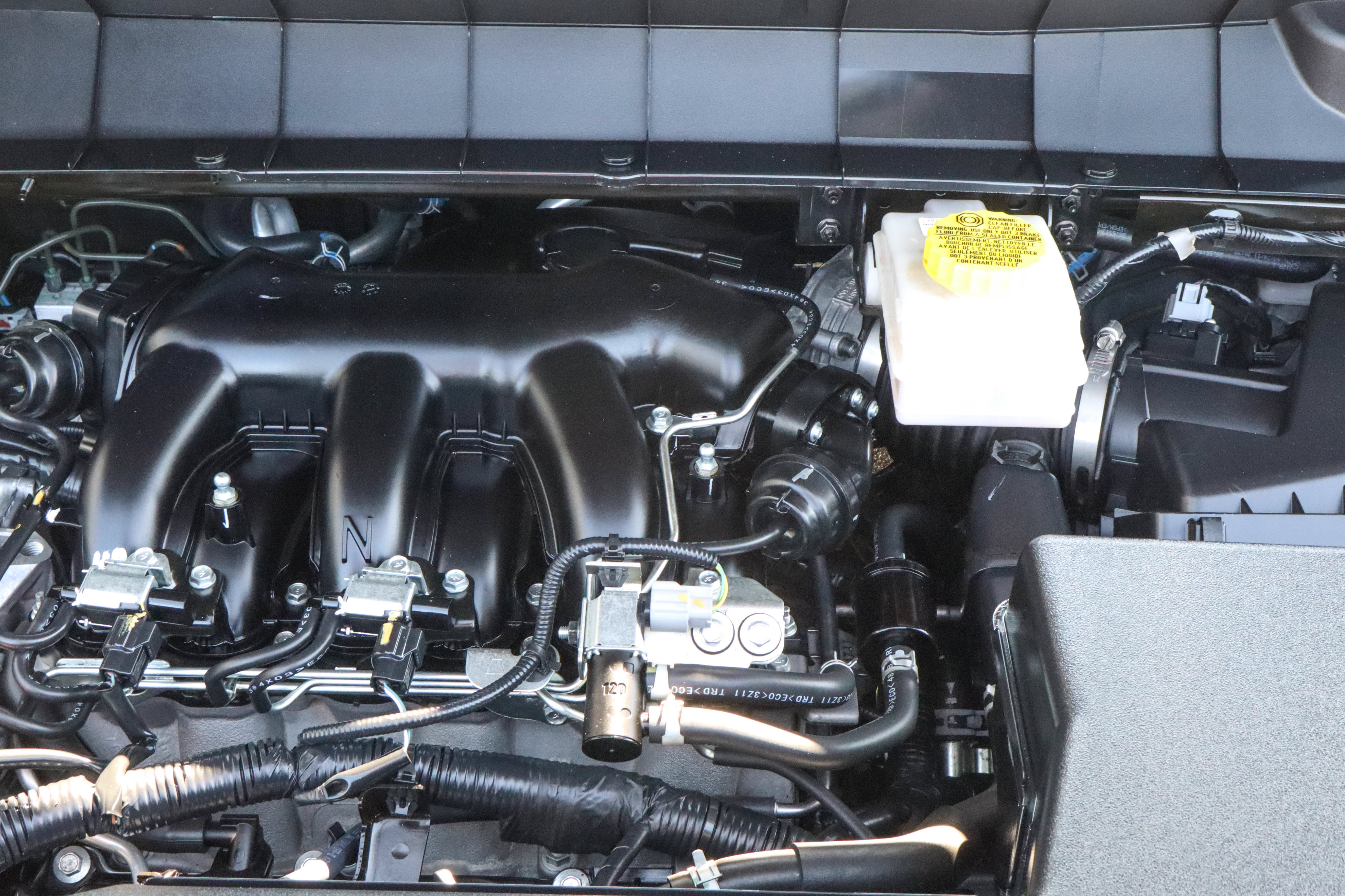 Used 2025 Nissan Pathfinder SV FWD image 17