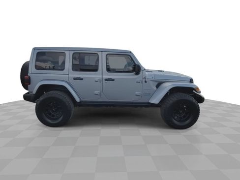 Used 2021 Jeep Wrangler Unlimited Sahara w/ Safety Group AWD/4WD image 9