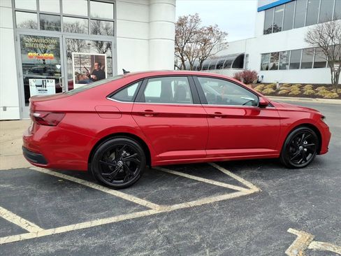 New 2026 Volkswagen Jetta SE image 8