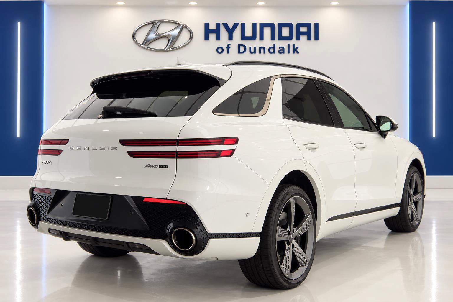 Used 2024 Genesis GV70 3.5T Sport w/ Sport Advanced Package AWD/4WD image 4