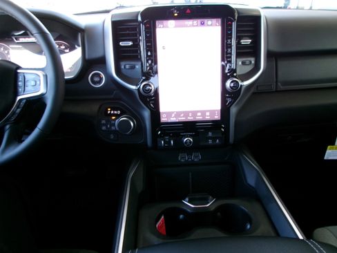 New 2025 RAM 1500 Big Horn image 14