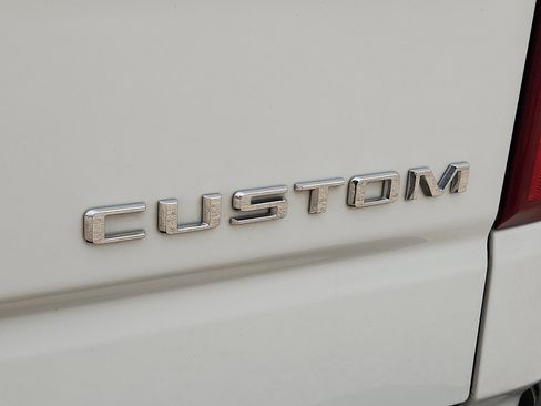 Used 2024 Chevrolet Silverado 1500 Custom RWD image 9