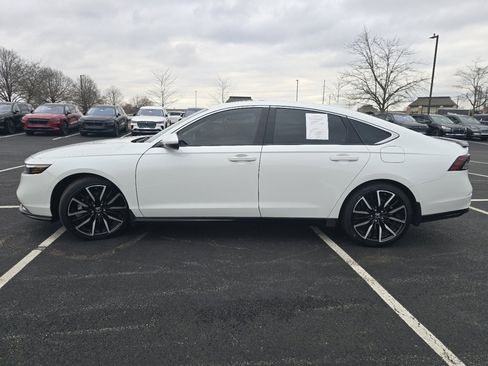 Certified 2023 Honda Accord Touring image 16