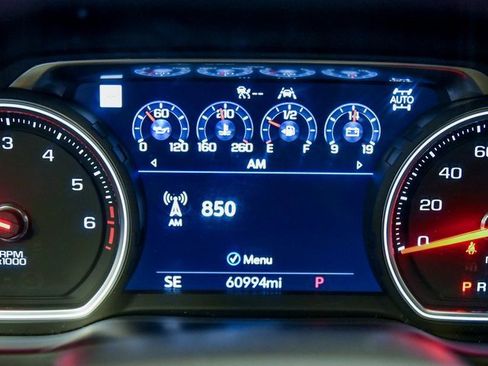 Used 2021 Chevrolet Silverado 1500 High Country w/ Technology Package image 30