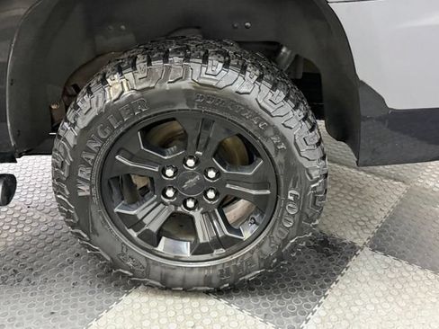 Used 2020 Chevrolet Tahoe LT AWD/4WD image 14