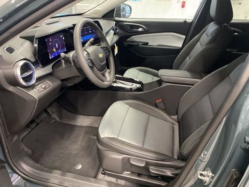 New 2026 Chevrolet Trax LT FWD image 24