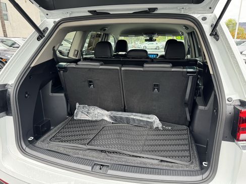 Used 2026 Volkswagen Atlas SE FWD image 35