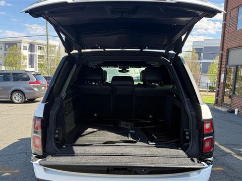 Used 2018 Land Rover Range Rover Supercharged image 18
