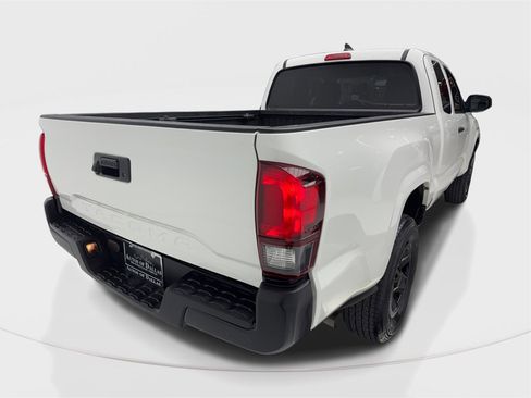 Used 2021 Toyota Tacoma SR5 image 12