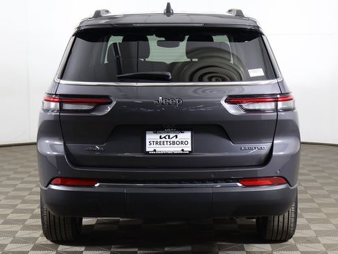 Used 2023 Jeep Grand Cherokee L Limited image 15