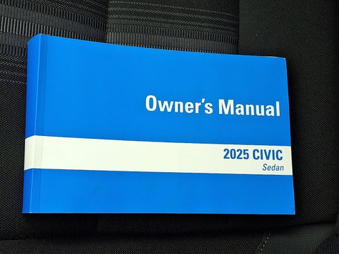 Certified 2025 Honda Civic Sport image 27