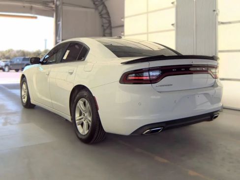 Used 2022 Dodge Charger SXT w/ Leather Interior Group RWD image 2