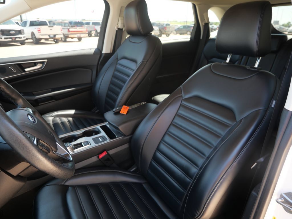 Used 2024 Ford Edge SEL AWD/4WD image 18