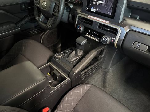 New 2026 Toyota Tacoma SR5 AWD/4WD image 18