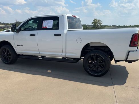 Used 2026 RAM 2500 Big Horn AWD/4WD image 6