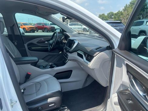 Used 2023 GMC Terrain SLT FWD image 12