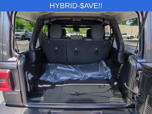 Used 2025 Jeep Wrangler Unlimited Sahara w/ Safety Group AWD/4WD image 30