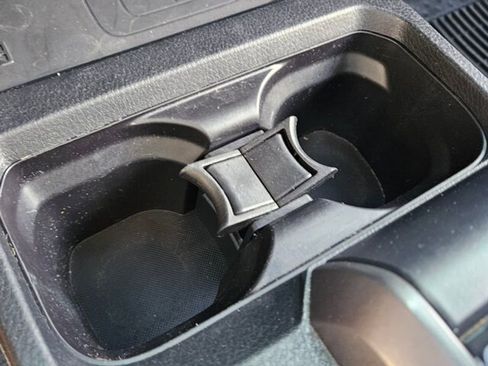 Used 2017 Toyota Tacoma TRD Sport image 24