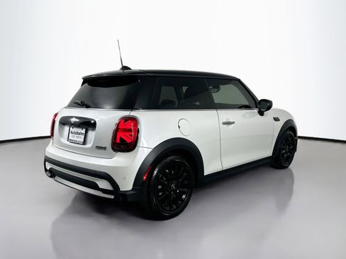 Used 2023 MINI Cooper 2-Door Hardtop image 6
