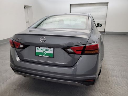Used 2024 Nissan Altima 2.5 SV FWD image 7