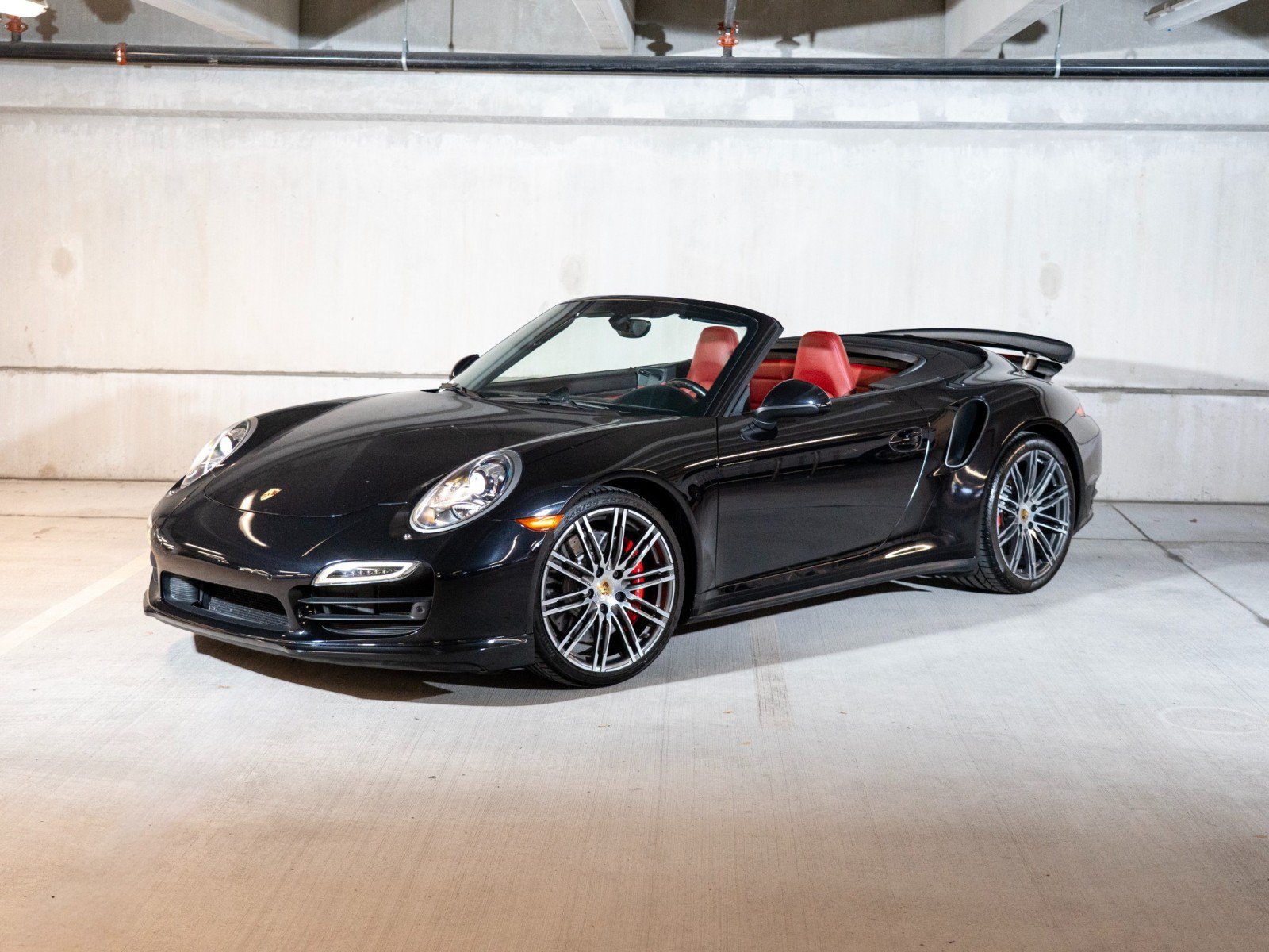 Certified 2015 Porsche 911 4 Cabriolet AWD/4WD image 1