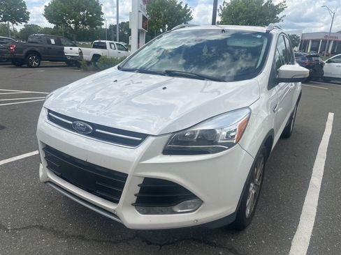 Used 2016 Ford Escape Titanium FWD image 9
