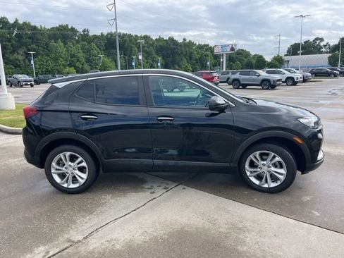 Used 2020 Buick Encore GX Preferred w/ Cold Weather Comfort Package FWD image 7