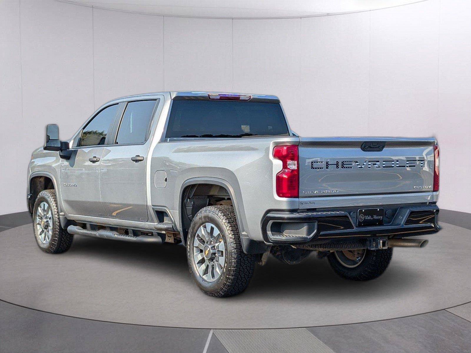 Used 2025 Chevrolet Silverado 2500 Custom w/ Custom Convenience Package AWD/4WD image 3