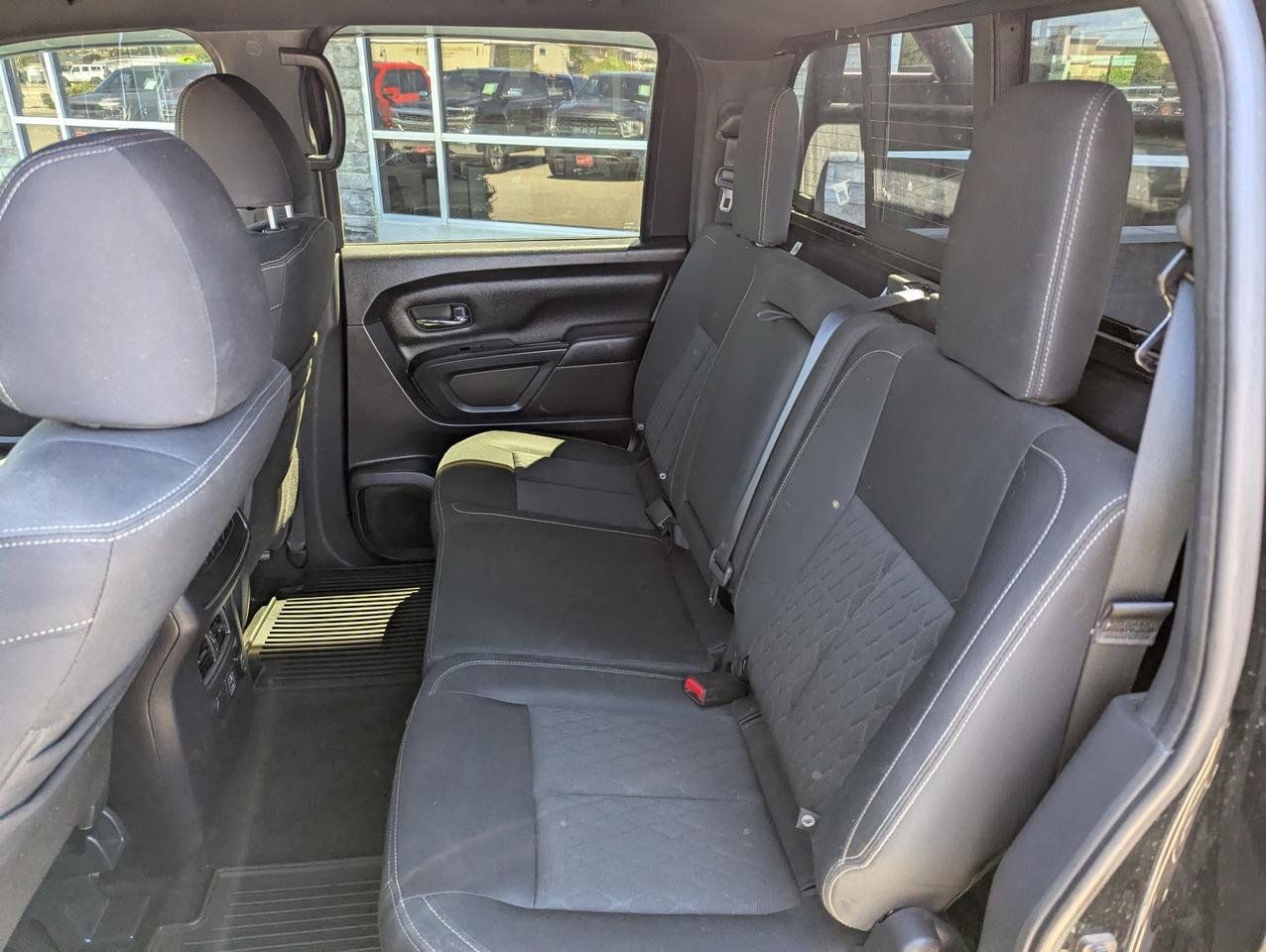 Used 2019 Nissan Titan SV w/ SV Convenience Package AWD/4WD image 25