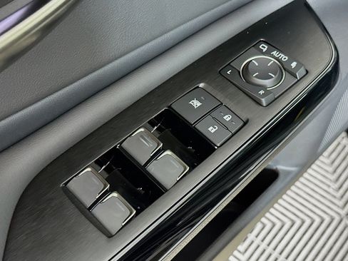 New 2025 Lexus ES 350 w/ Luxury Package image 17