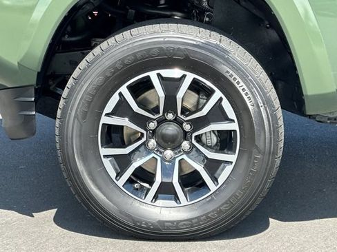 Certified 2021 Toyota Tacoma TRD Sport w/ TRD Premium Sport Package AWD/4WD image 31
