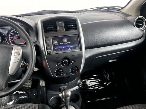 Used 2019 Nissan Versa SV FWD image 6