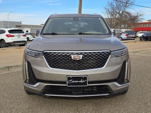 Used 2022 Cadillac XT6 Premium Luxury w/ Platinum Package image 10