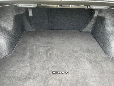 Used 2025 Nissan Altima 2.5 SV image 31