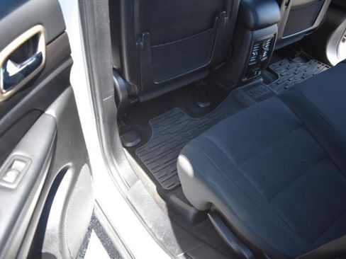 Used 2015 Jeep Grand Cherokee Laredo w/ Quick Order Package 23E AWD/4WD image 26