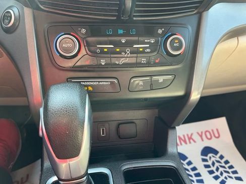 Used 2019 Ford Escape SE FWD image 15