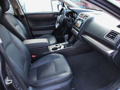 Used 2016 Subaru Outback 3.6R Limited image 34