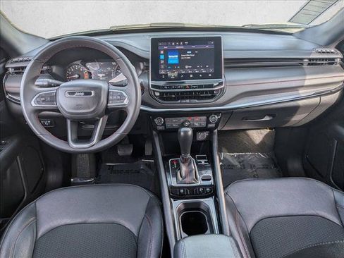 Used 2024 Jeep Compass Trailhawk AWD/4WD image 23