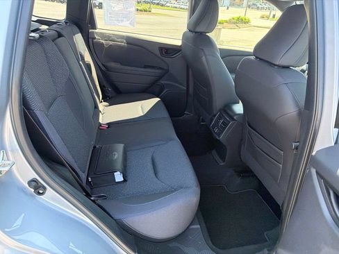 Certified 2025 Subaru Forester Premium AWD/4WD image 27