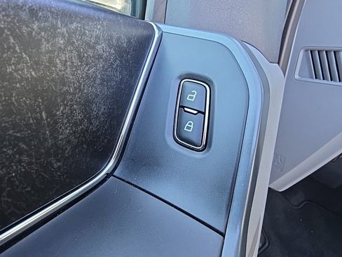 Used 2023 Ford F150 XLT w/ Equipment Group 302A High image 9